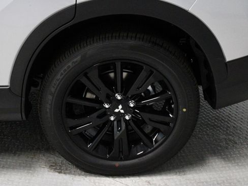 New 2025 Mitsubishi Eclipse Cross LE image 31