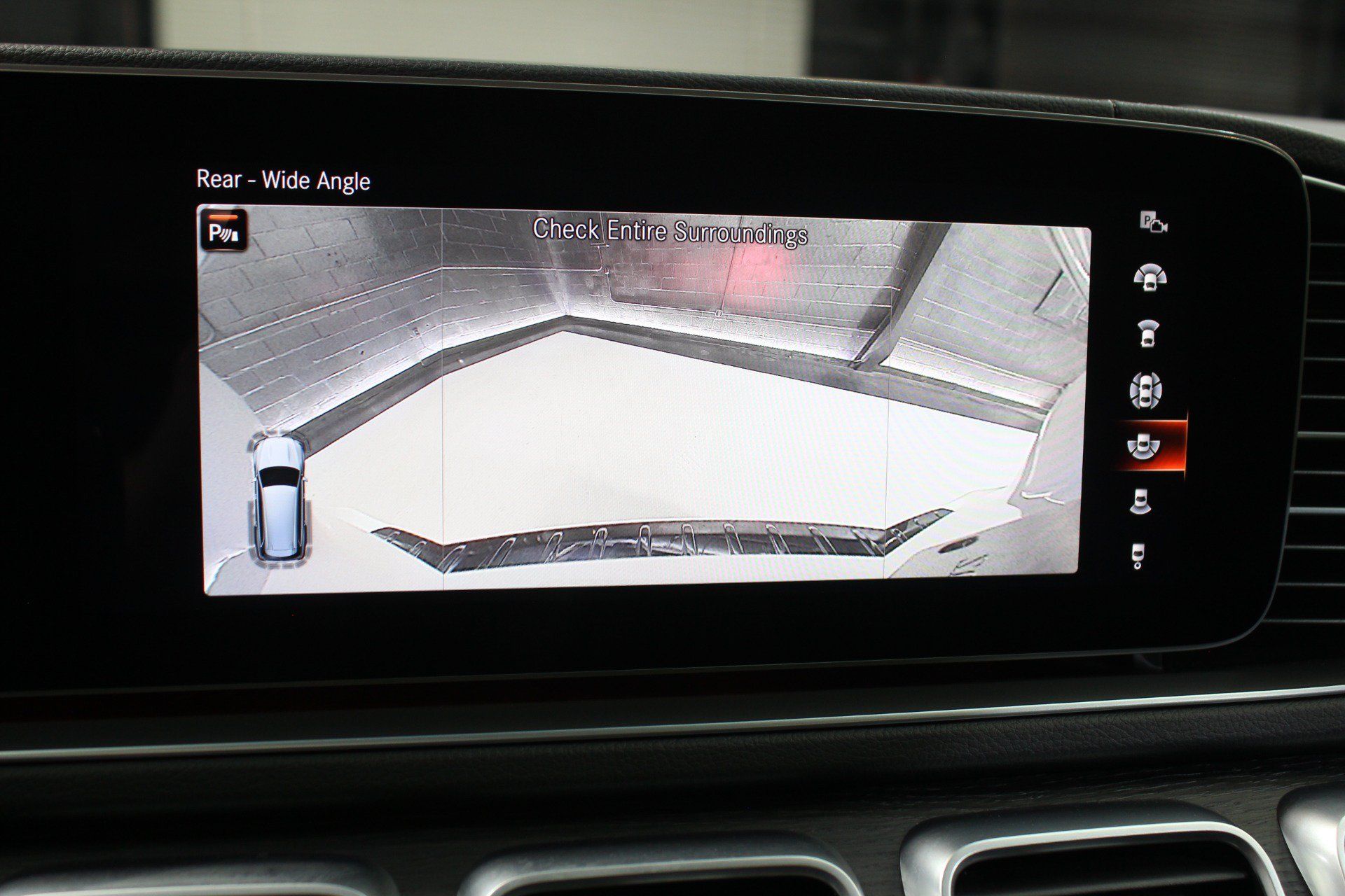 Used 2023 Mercedes-Benz GLS 450 4MATIC image 71