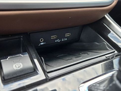 Used 2020 Subaru Outback Touring XT AWD/4WD image 16
