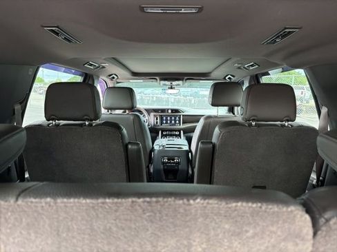 Used 2021 GMC Yukon XL Denali w/ Denali Premium Package AWD/4WD image 27