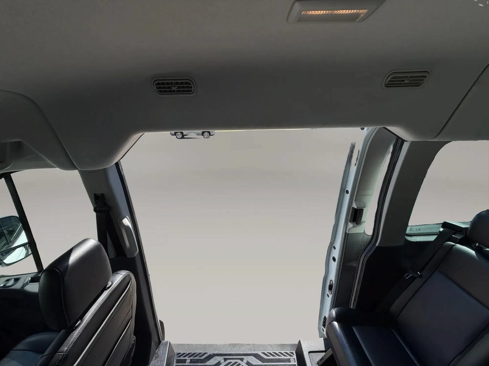 Used 2020 Ford Transit 150 XL RWD image 26