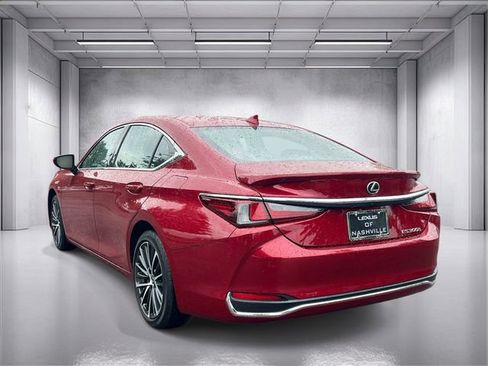 Used 2025 Lexus ES 300h w/ Premium Package FWD image 5