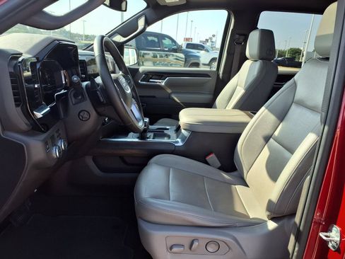 Used 2023 GMC Sierra 1500 SLT RWD image 16