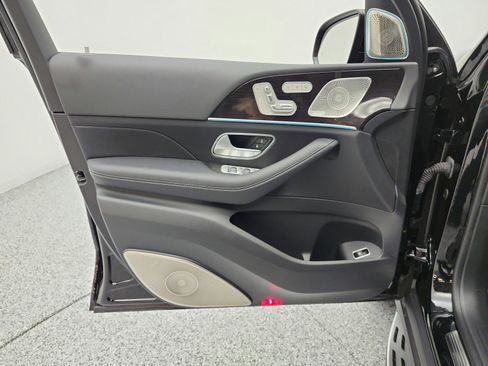 Certified 2023 Mercedes-Benz GLS 580 4MATIC image 12