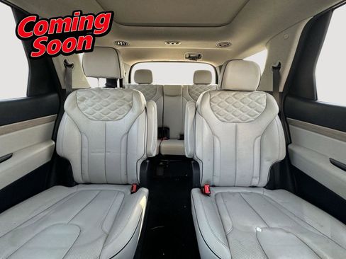 Used 2022 Hyundai Palisade Limited image 13