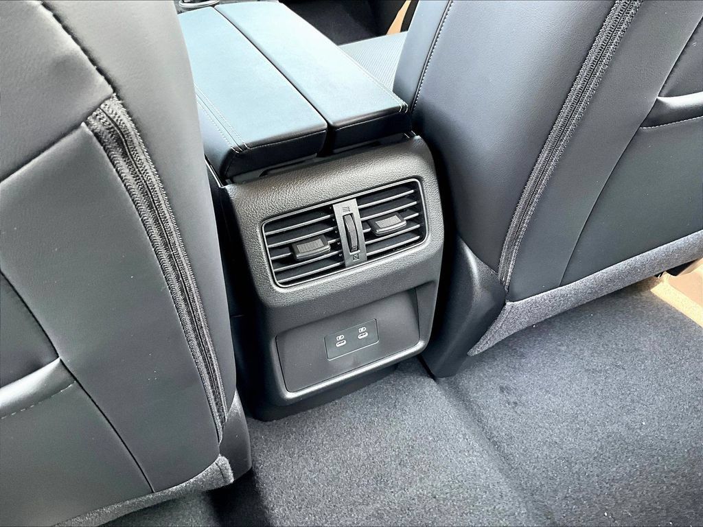 New 2026 Nissan Rogue Platinum AWD/4WD image 19