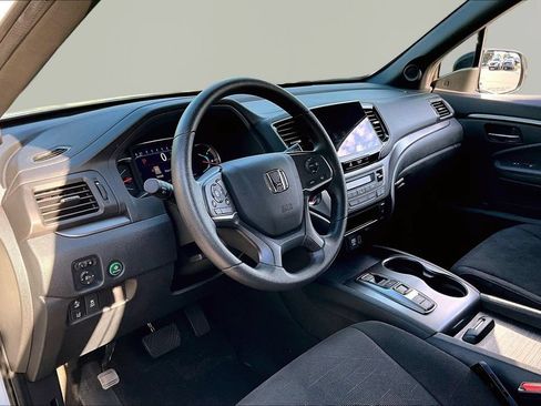Used 2022 Honda Pilot Sport image 14