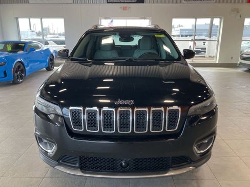 Used 2019 Jeep Cherokee Limited w/ Technology Group AWD/4WD image 2
