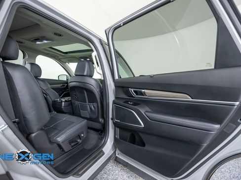 Used 2022 Kia Telluride SX w/ Nightfall Edition Package AWD/4WD image 35
