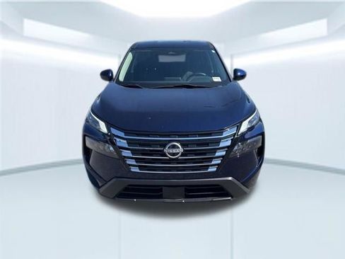Used 2024 Nissan Rogue SV FWD image 2