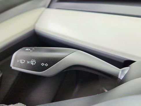 Used 2023 Tesla Model 3 Performance image 43