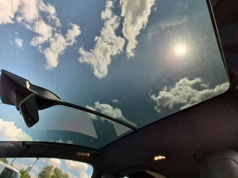 Used 2022 Tesla Model X Plaid AWD/4WD image 19