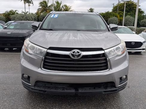Used 2015 Toyota Highlander XLE image 2