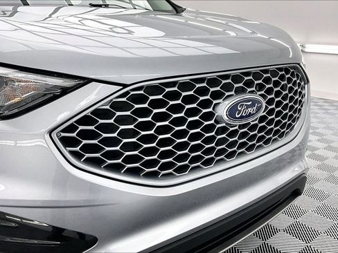 Certified 2024 Ford Edge SEL w/ Convenience Package AWD/4WD image 28