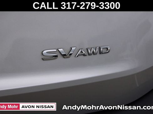 Used 2023 Nissan Rogue SV AWD/4WD image 9