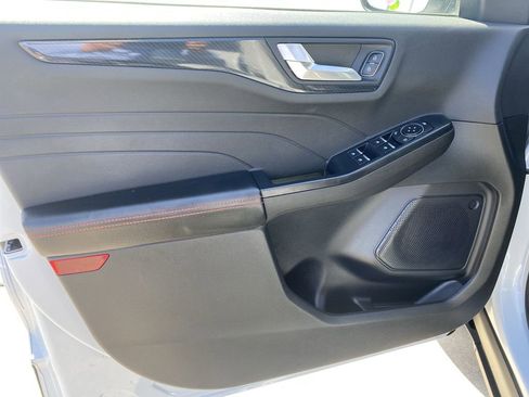 Used 2025 Ford Escape ST-Line AWD/4WD image 21