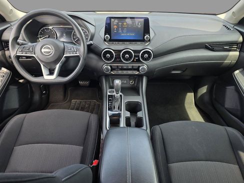 Used 2024 Nissan Sentra SV FWD image 9
