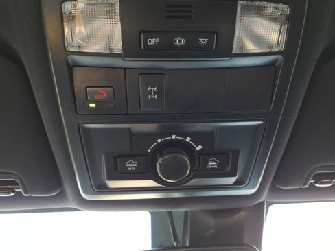 Used 2023 Toyota Tacoma TRD Off-Road image 20