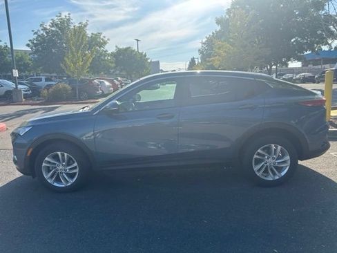 Used 2024 Buick Envista Preferred w/ Convenience II Package FWD image 2
