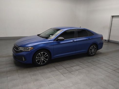 Used 2022 Volkswagen Jetta Sport FWD image 2