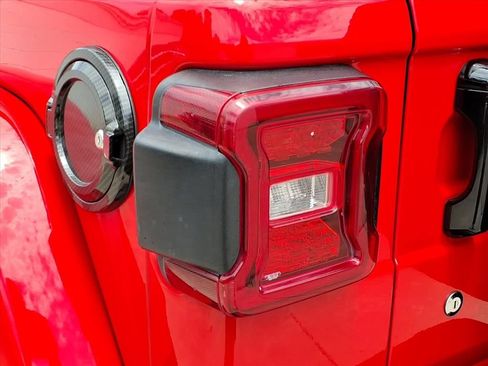 Used 2019 Jeep Wrangler Unlimited Rubicon AWD/4WD image 12