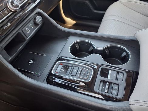 Used 2024 Honda Pilot Elite image 14