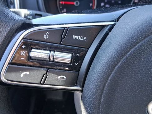 Used 2020 Kia Sportage LX AWD/4WD image 16