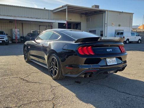 Used 2018 Ford Mustang GT image 4