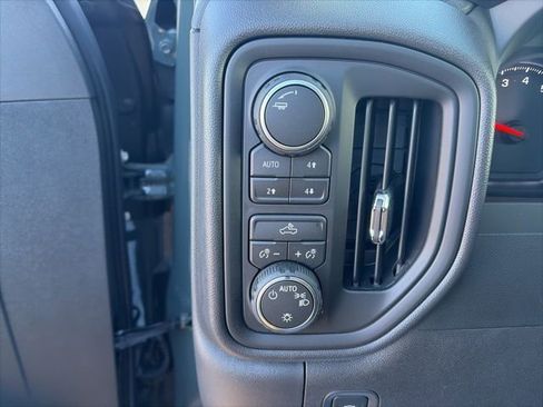 New 2026 Chevrolet Silverado 1500 Custom Trail Boss w/ LPO, Dark Essentials Package AWD/4WD image 19