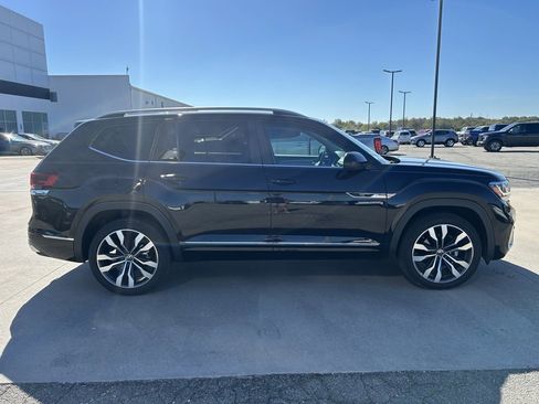 Used 2021 Volkswagen Atlas SEL R-Line w/ MDO Package (Bench Seat) image 6