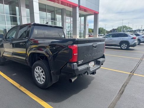 Used 2024 Toyota Tacoma SR5 AWD/4WD image 3