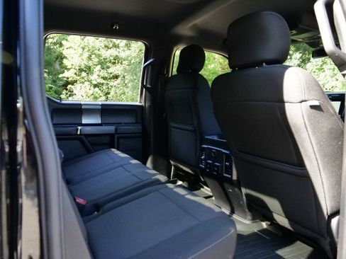 Used 2017 Ford F150 XLT w/ Equipment Group 302A Luxury AWD/4WD image 38