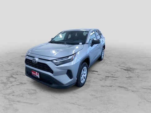 Used 2025 Toyota RAV4 LE image 6