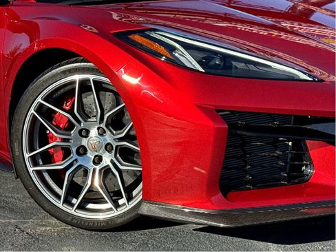 Used 2023 Chevrolet Corvette Z06 w/ Engine Appearance Package image 5