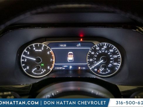 Used 2022 Nissan Pathfinder SL image 7