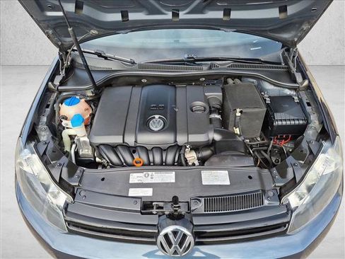 Used 2012 Volkswagen Golf 2-Door FWD image 20