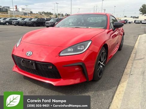 Used 2023 Toyota GR86 w/ ALL Weather Mat Package (TMS) RWD image 1
