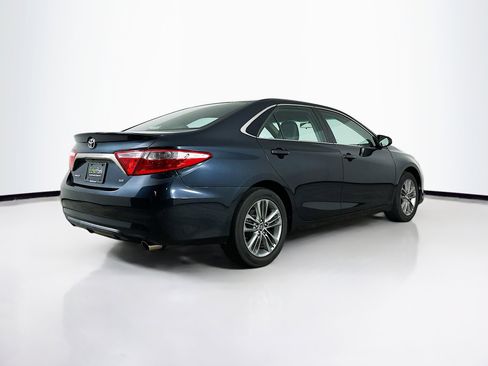 Used 2015 Toyota Camry SE image 9