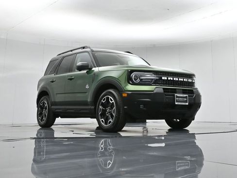 Certified 2025 Ford Bronco Sport Outer Banks w/ Outer Banks Tech Package+ image 52