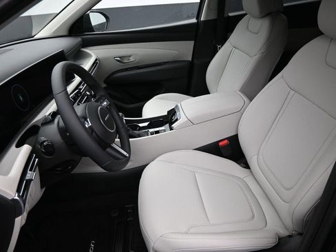 New 2025 Hyundai Tucson SEL image 9