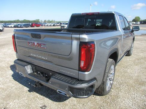 New 2026 GMC Sierra 1500 Denali w/ Denali Reserve Package AWD/4WD image 4