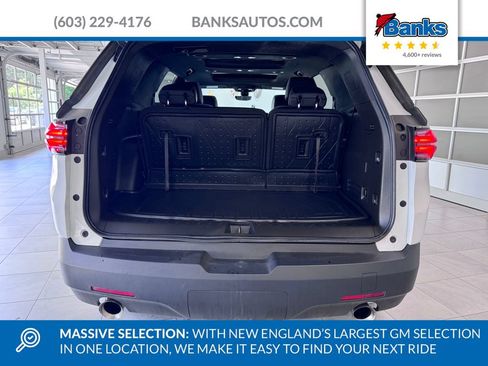 Certified 2023 Chevrolet Traverse LT w/ LT Premium Package AWD/4WD image 8