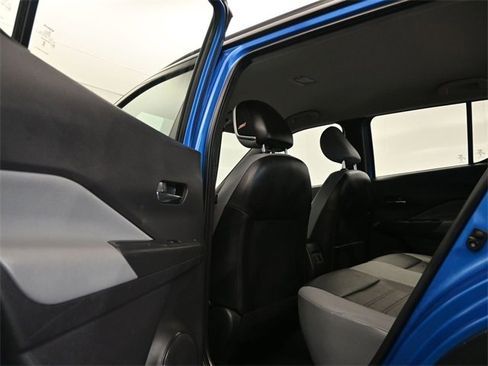 Used 2024 Nissan Kicks SR w/ SR Premium Package image 13