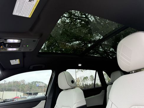 New 2026 Volkswagen Atlas Cross Sport SEL Premium R-Line image 17