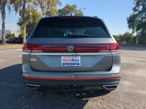 Used 2025 Volkswagen Atlas SE image 5