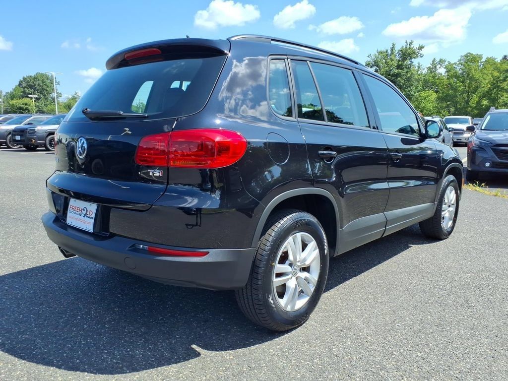 Used 2016 Volkswagen Tiguan S FWD image 17