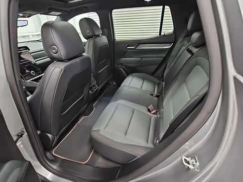 New 2026 GMC Terrain AT4 w/ Convenience Package III image 32