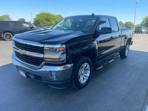 Used 2017 Chevrolet Silverado 1500 LT w/ All Star Edition AWD/4WD image 5