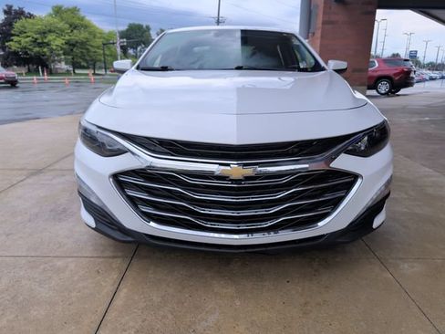 Used 2024 Chevrolet Malibu LS w/ Driver Confidence Package FWD image 10