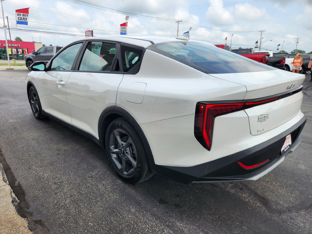 Used 2025 Kia K4 FWD image 5